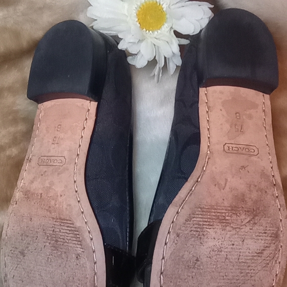 Coach women's black loafers 7.5 B, lightly used - Picture 5 of 6